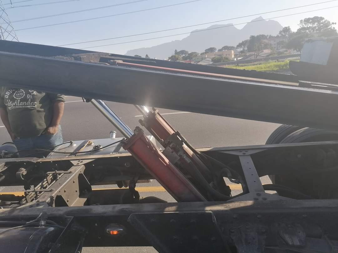 WhatsApp Image 2024-04-07 at 19.49.39